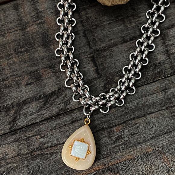 NEW Chunky Gold Green Pendant Necklace - Picture 2 of 12